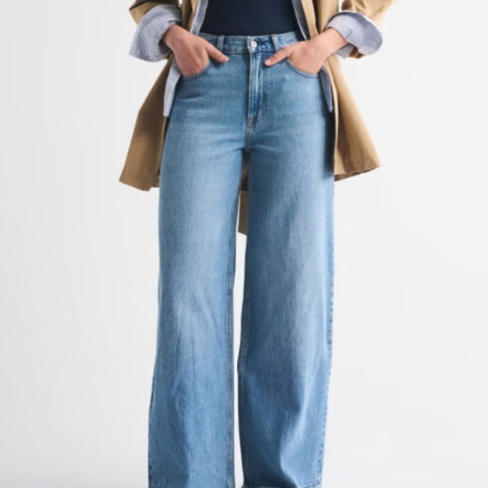 NWT Abercrombie wide leg high rise jeans